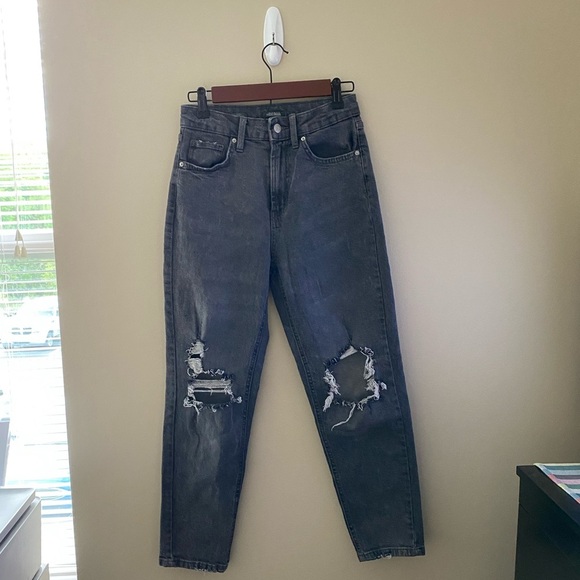 Women’s Wild Fable Gray Highest Rise Mom Distressed Jeans Size 2 - Picture 1 of 3